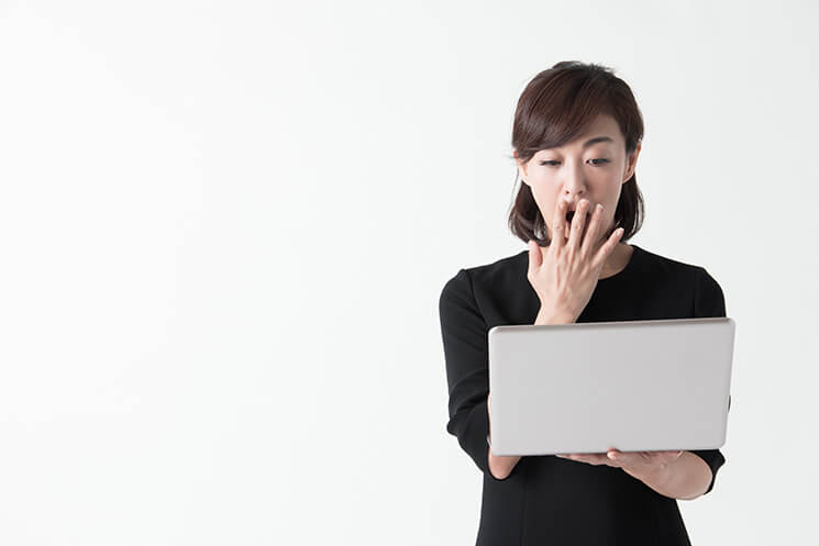 女性