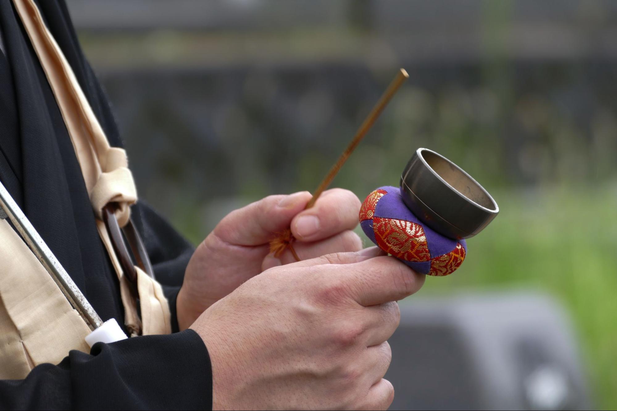 お葬式を土日に執り行う場合の注意点