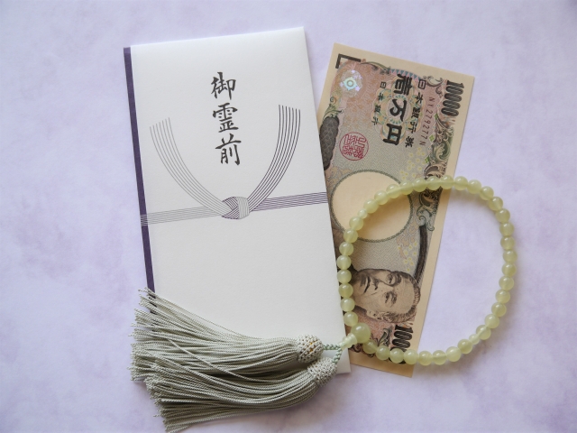 夫婦連名で香典を出す場合の金額について