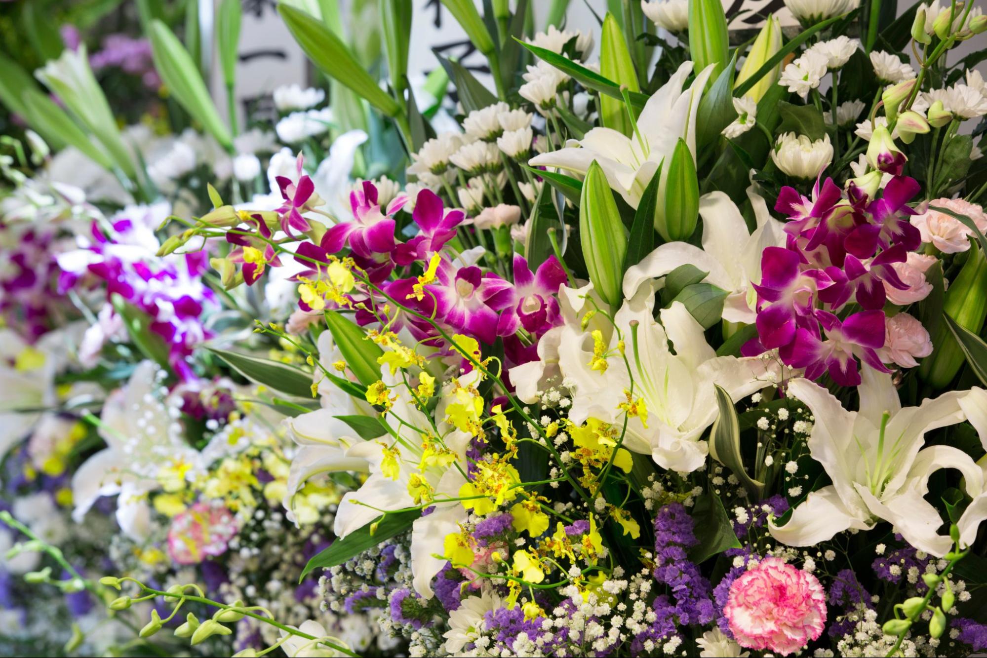 故人を偲びしめやかにお通夜を